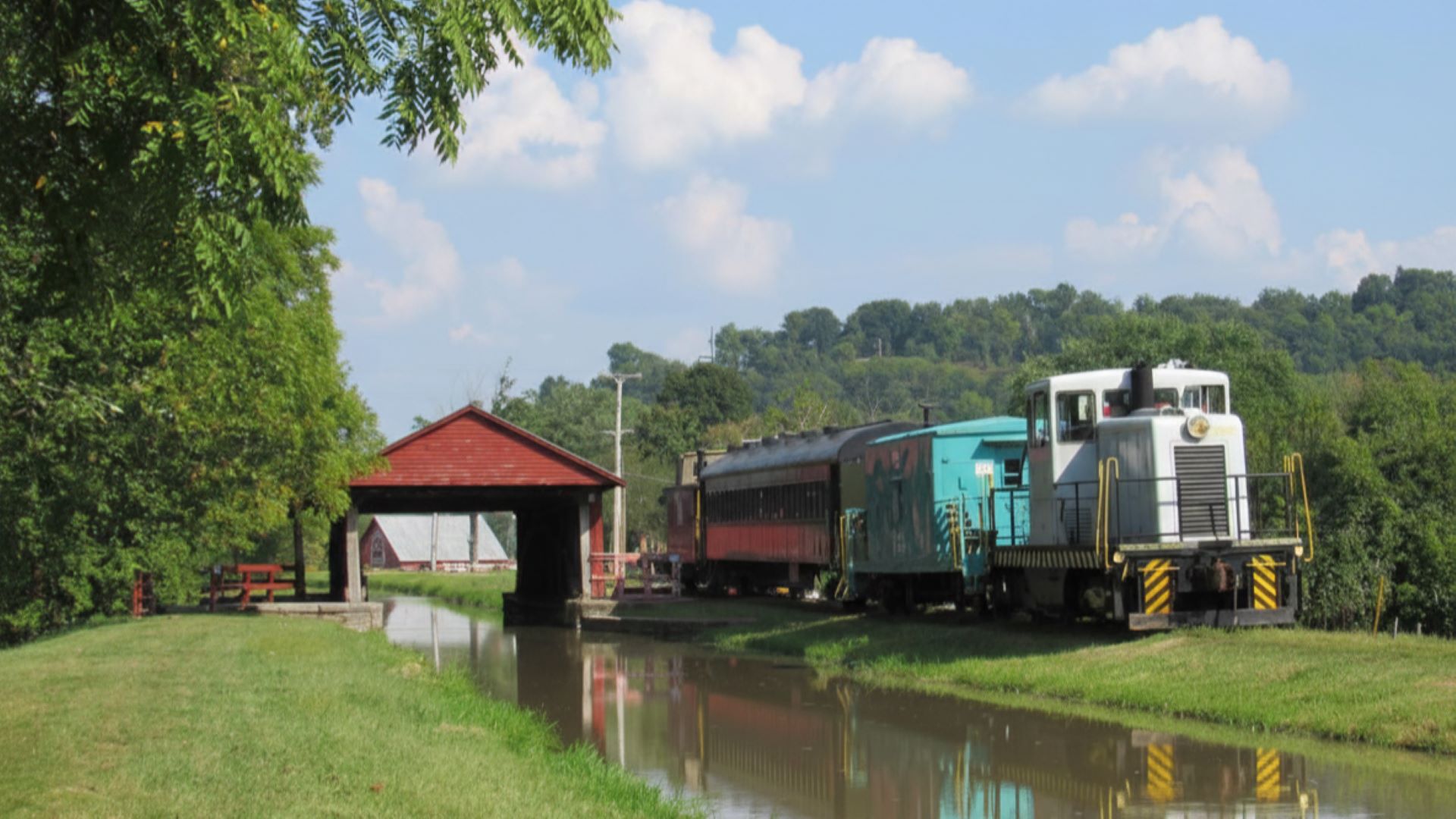 USN 1 at the Duck Creek Aquaduct in Metamora